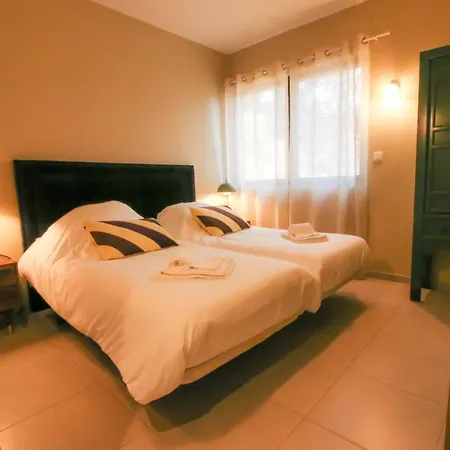 Apartmán Bella, Jacuzzi Partage & Parking Avec Borne De Recharge Voiture Electrique Sarlat-la-Canéda