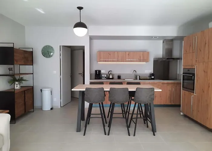 Apartamento Bella, Jacuzzi Partage & Parking Avec Borne De Recharge Voiture Electrique